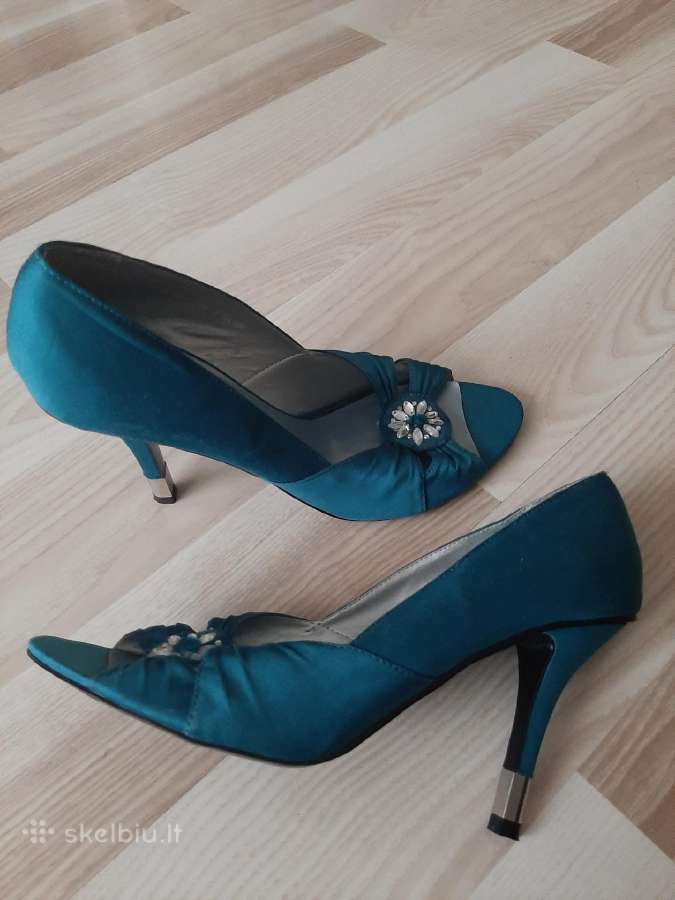 Elegantiški aukštakulniai bateliai - nuotraukos Nr. 2