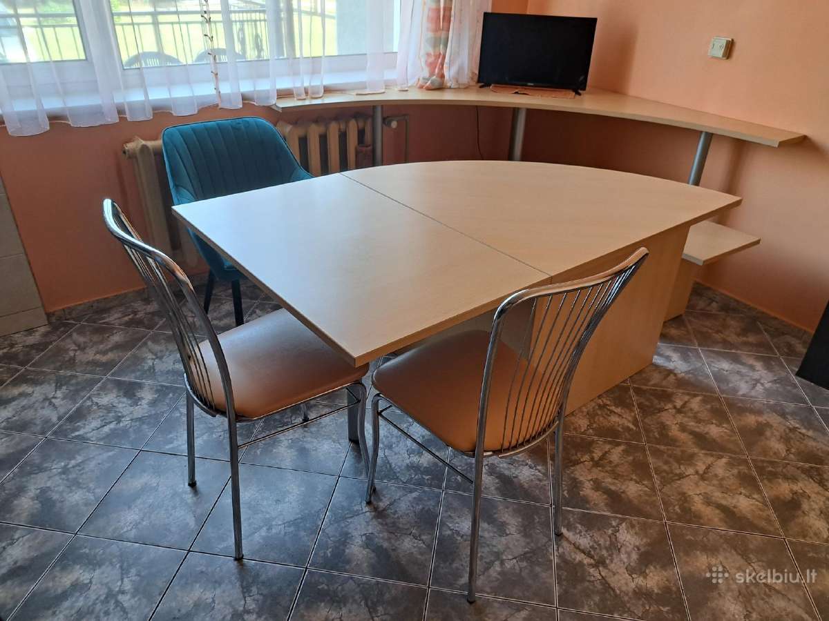 Puikios būklės virtuvinis stalas su suolu - nuotraukos Nr. 3