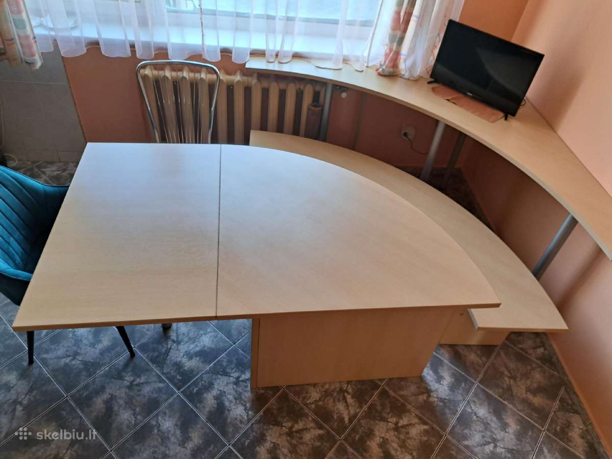Puikios būklės virtuvinis stalas su suolu - nuotraukos Nr. 4