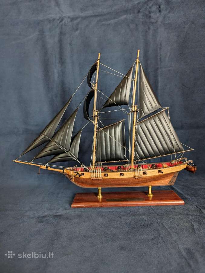 Burlaivis, laivo modelis, burinis laivas