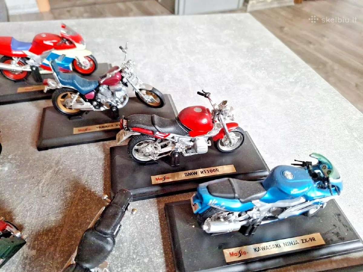 Įvairių markių motociklų modeliai po 7-10 eur Bmw - nuotraukos Nr. 7