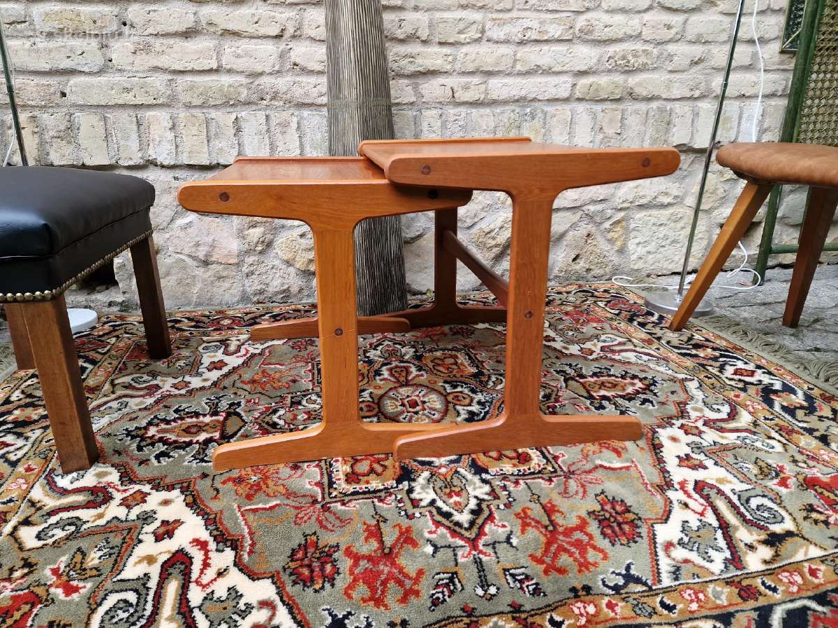 Vintažinis mid century tikmedžio staliukų duetas - nuotraukos Nr. 3