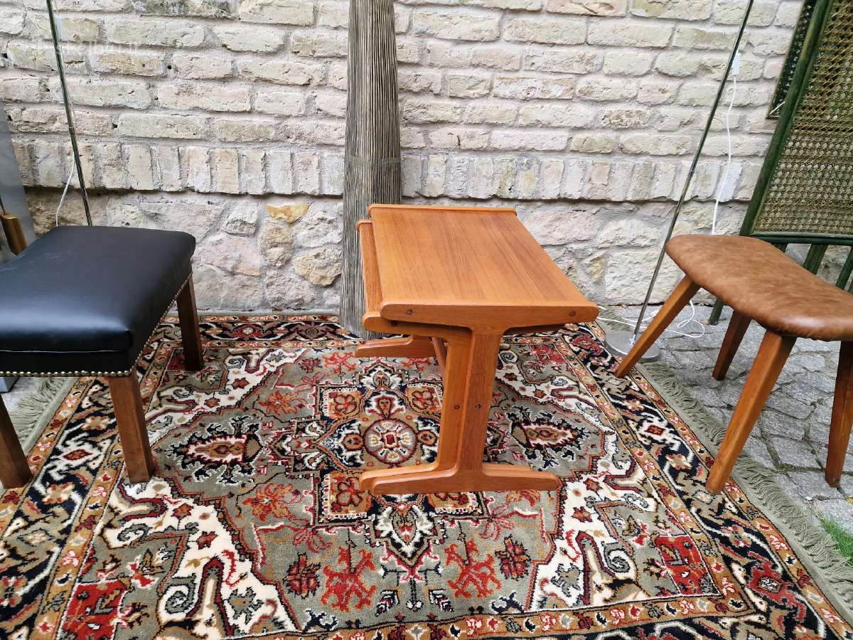 Vintažinis mid century tikmedžio staliukų duetas - nuotraukos Nr. 5