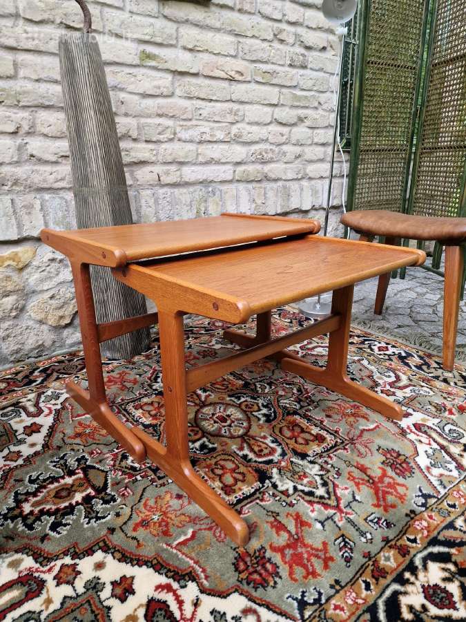 Vintažinis mid century tikmedžio staliukų duetas - nuotraukos Nr. 8
