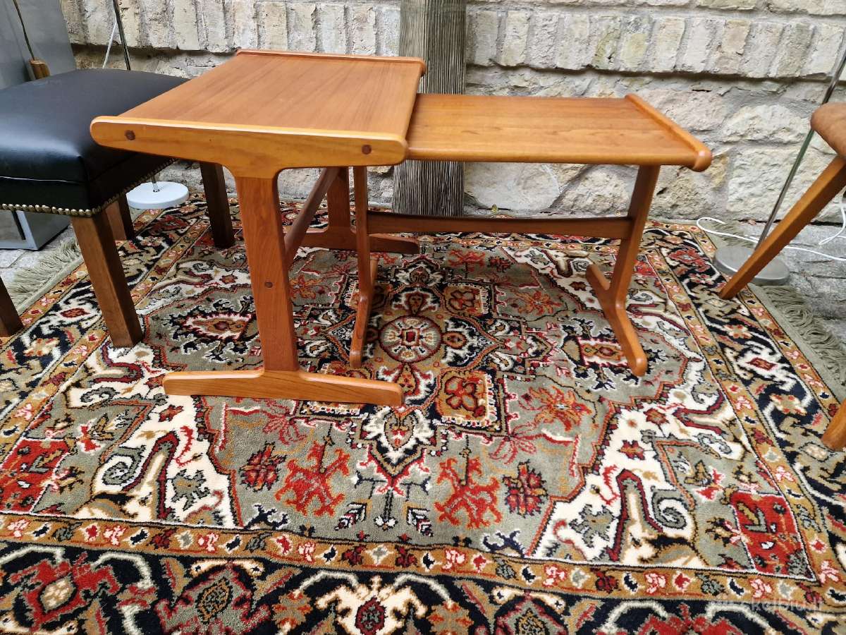 Vintažinis mid century tikmedžio staliukų duetas - nuotraukos Nr. 23
