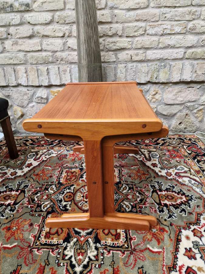 Vintažinis mid century tikmedžio staliukų duetas - nuotraukos Nr. 29