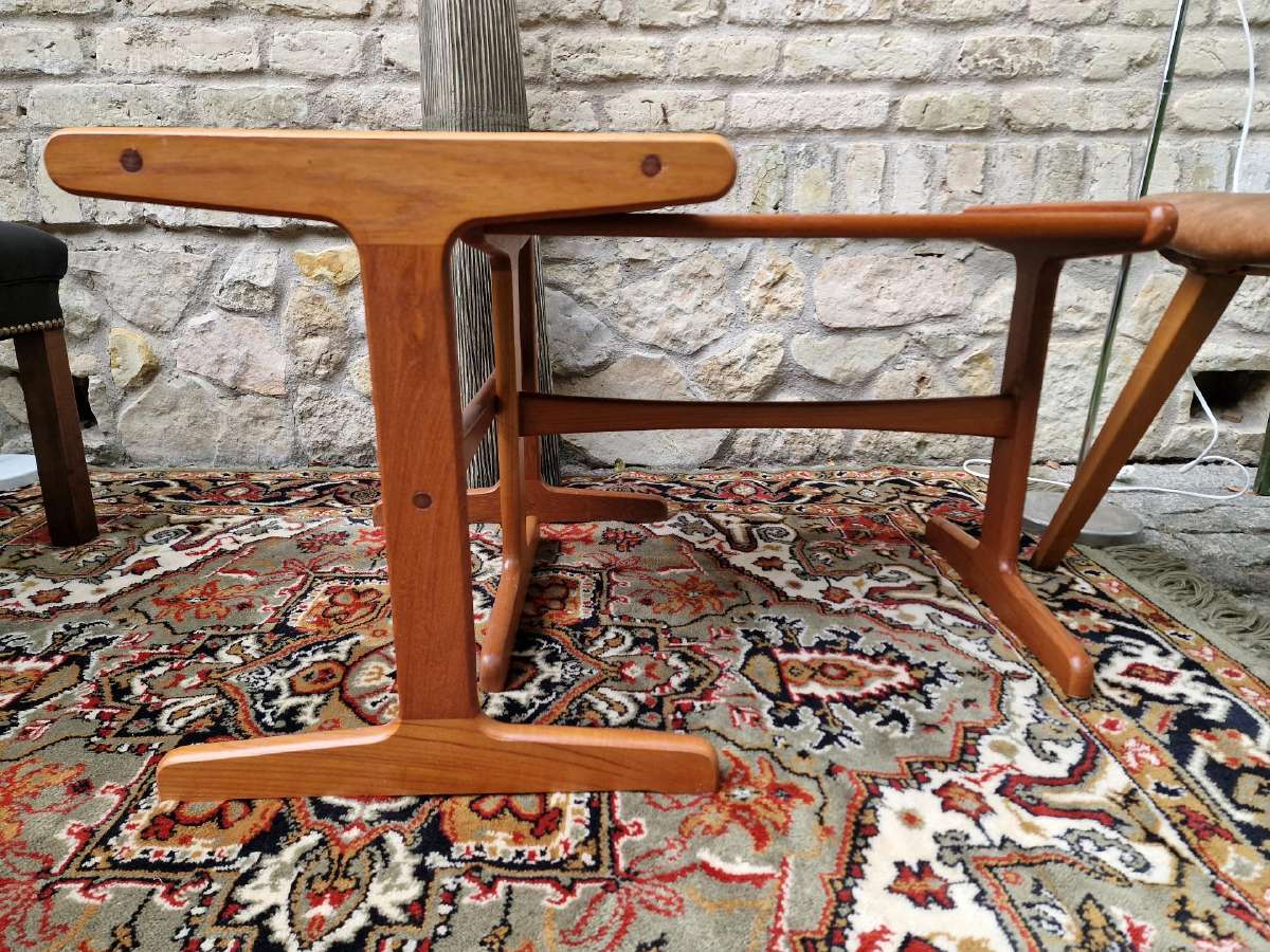 Vintažinis mid century tikmedžio staliukų duetas - nuotraukos Nr. 30