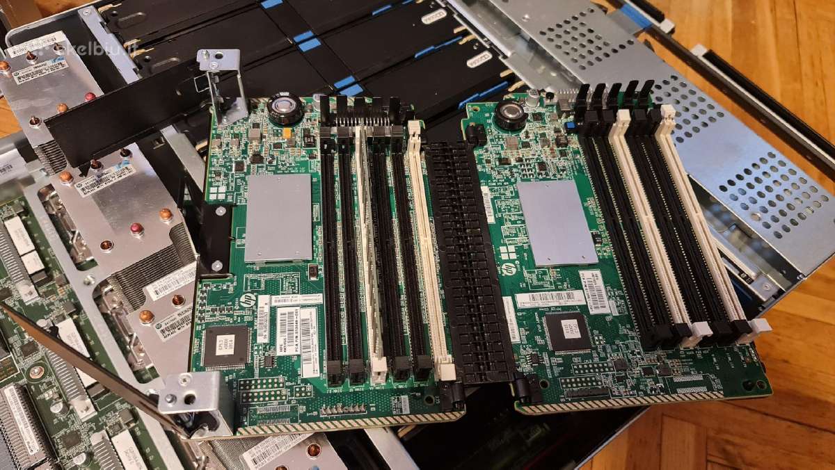 Hp Dl580 G9 4x E7-8890 V4 10x Sff Ddr3 arba Ddr4 - nuotraukos Nr. 15