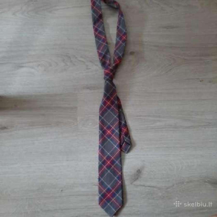 Kaklaraištis mokyklia