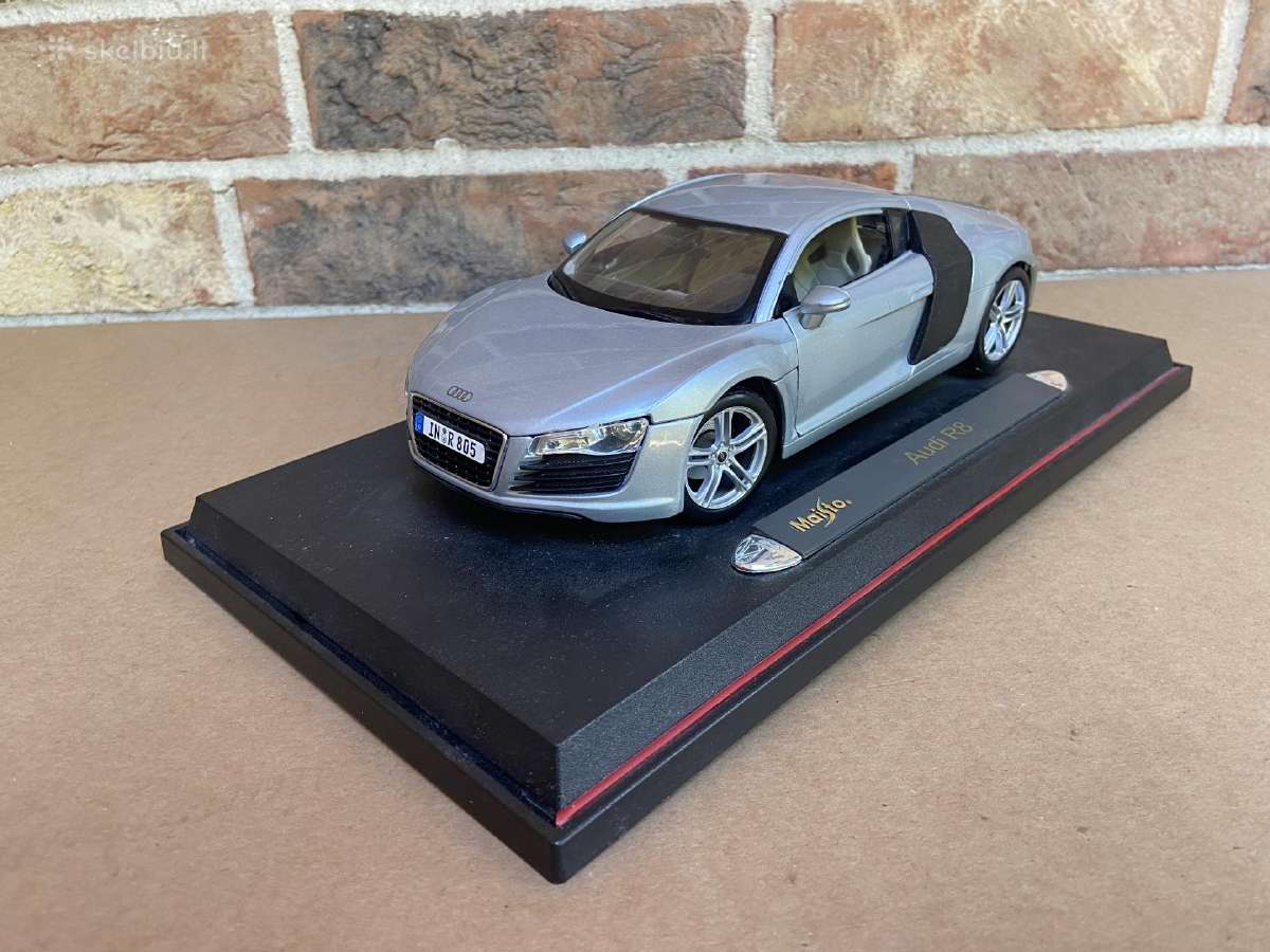 Audi R8 1:18 modelis diecast automodeliukas model