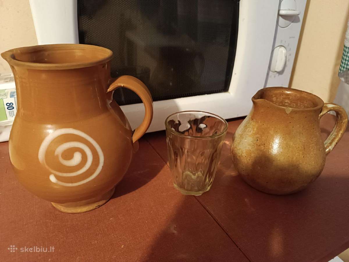 Buteliai vynui , buteliukai .asoteliai . Pintine. - nuotraukos Nr. 10
