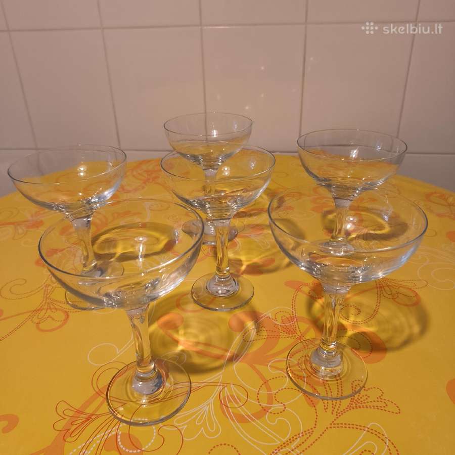 Parduodu 6 taures šampanui/ledams