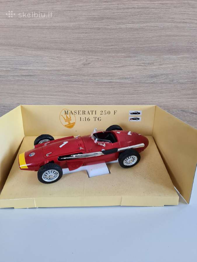 Maserati 250 1:16