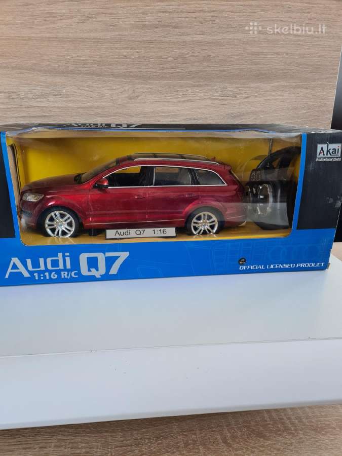 Audi q7 1:16 radijo bangomis valdomas
