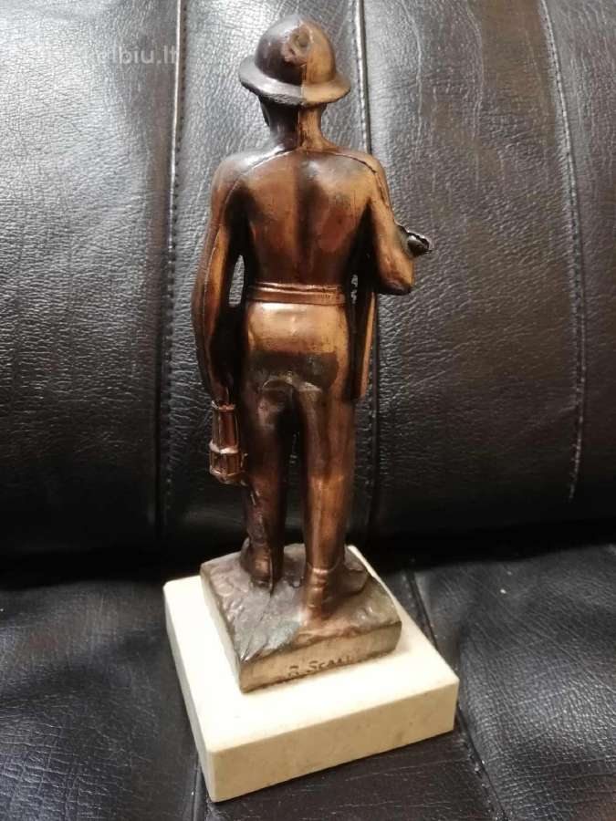 Sena statulele - nuotraukos Nr. 2