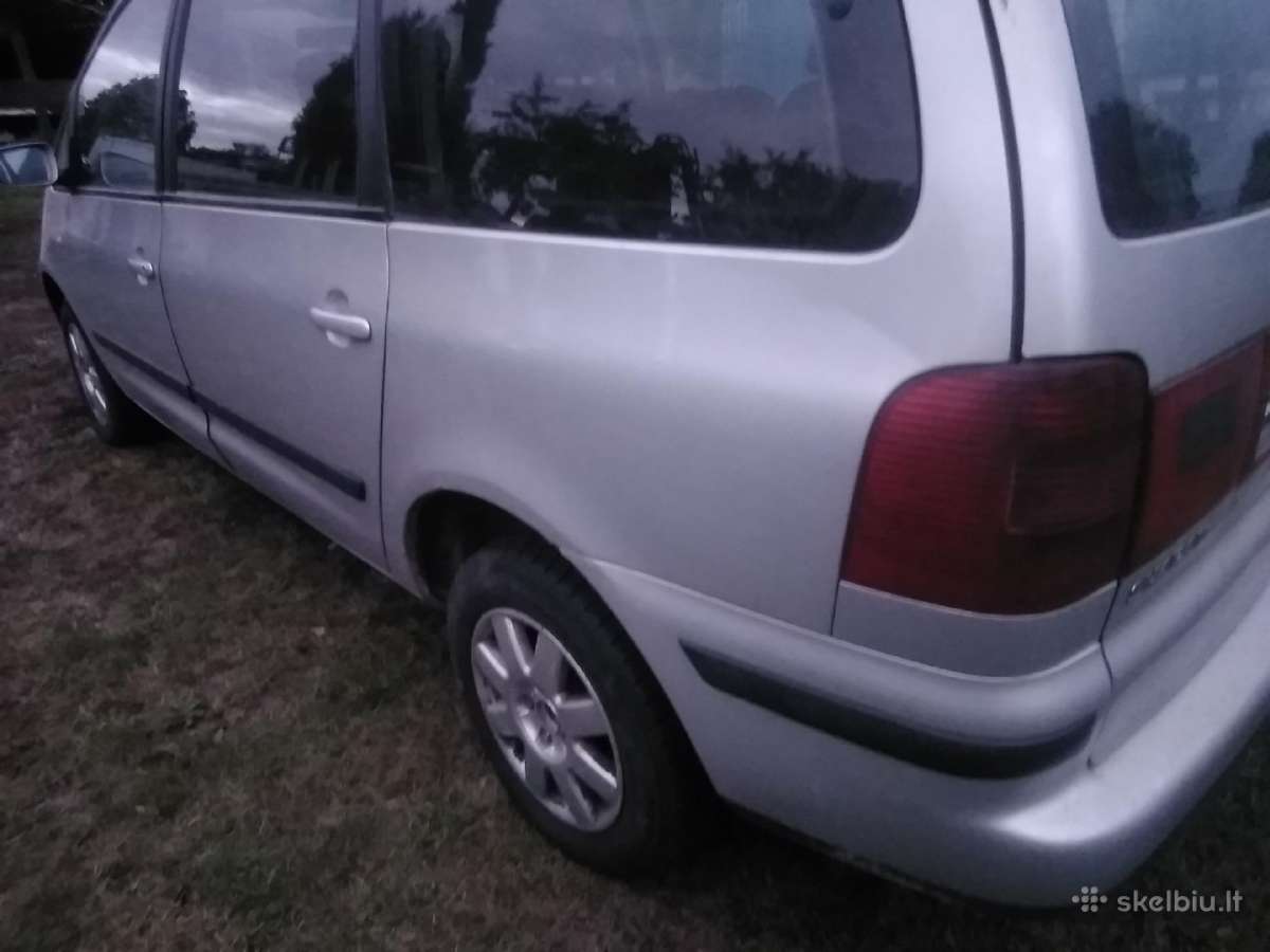 Volkswagen Touran - nuotraukos Nr. 13