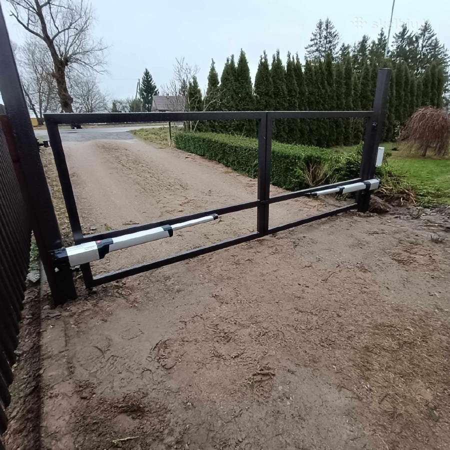Stumdomi automatiniai kiemo vartai - nuotraukos Nr. 3
