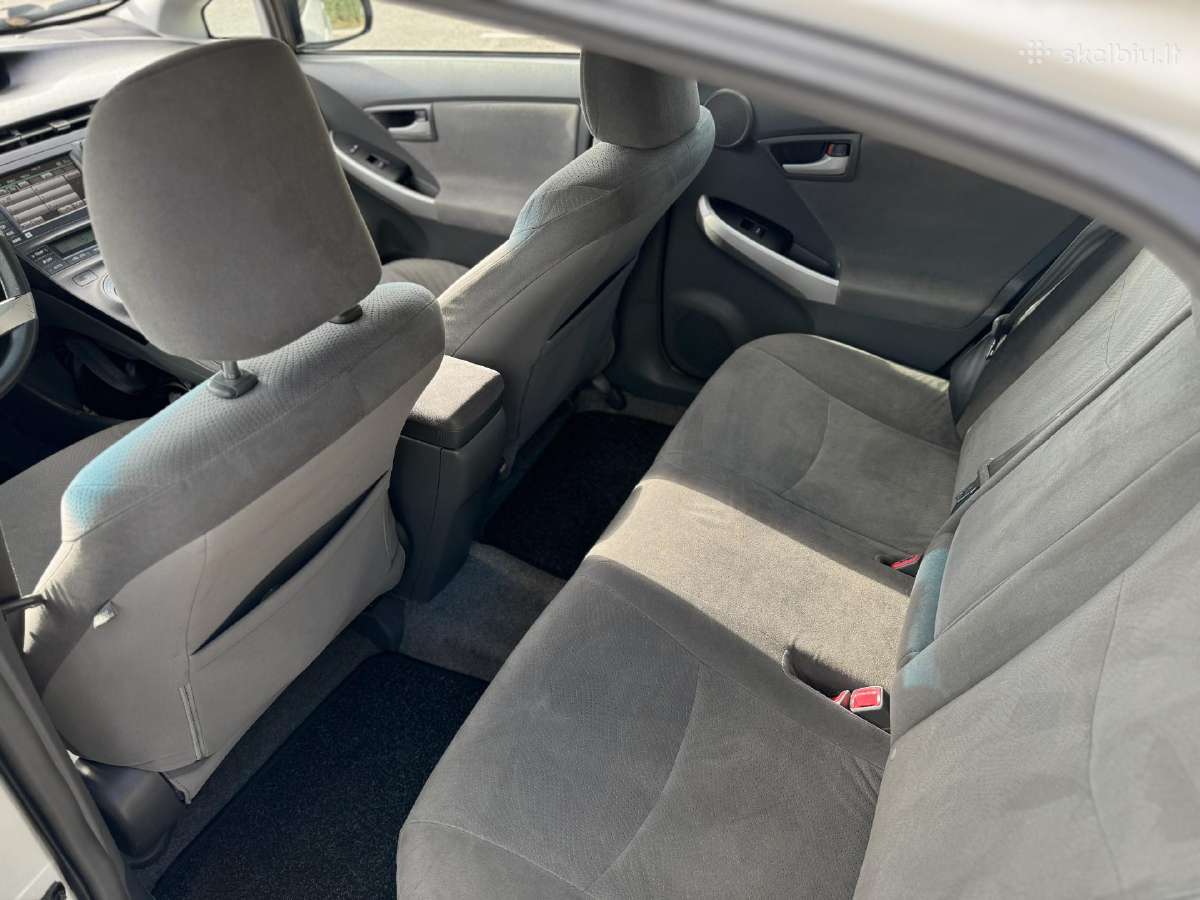 Toyota Prius nuoma pavežėjams - nuotraukos Nr. 2