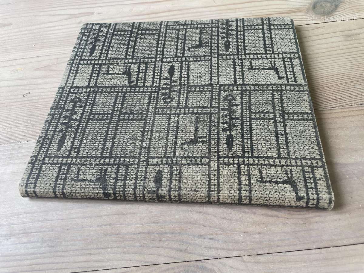 Knyga lietuvių taikomoji dekoratyvine dailė 1965. - nuotraukos Nr. 5