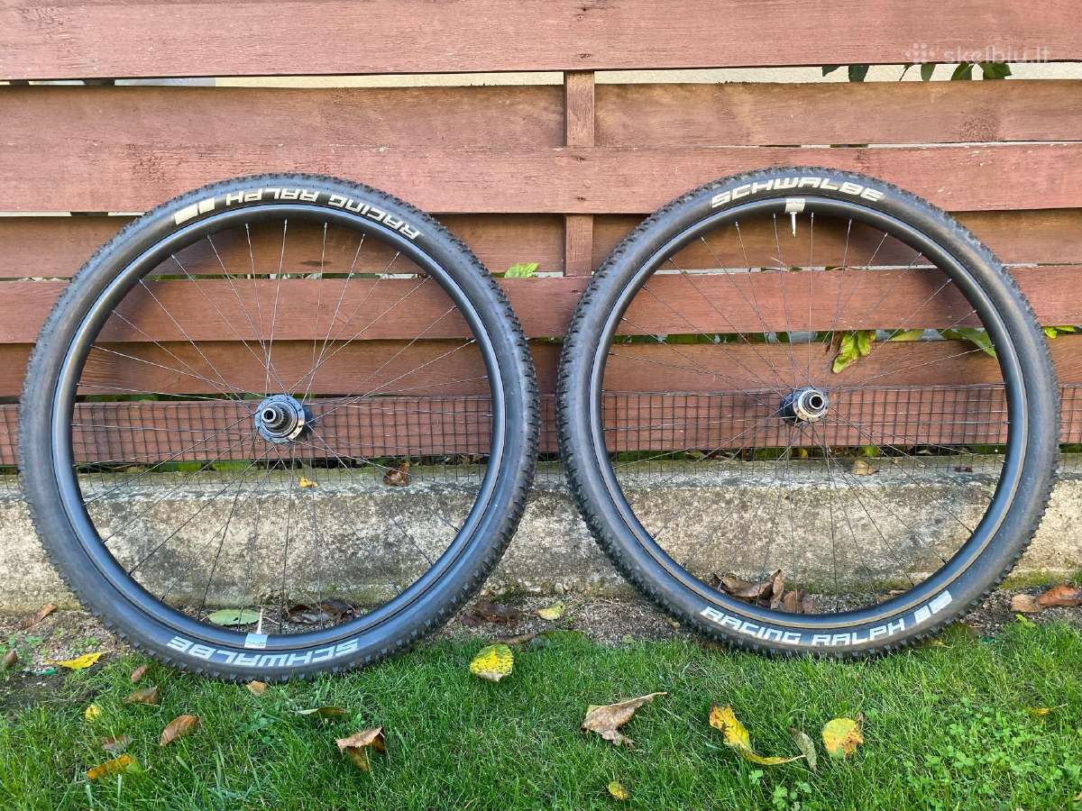 MTB 29er Boost Ratai Microspline Su Padangom