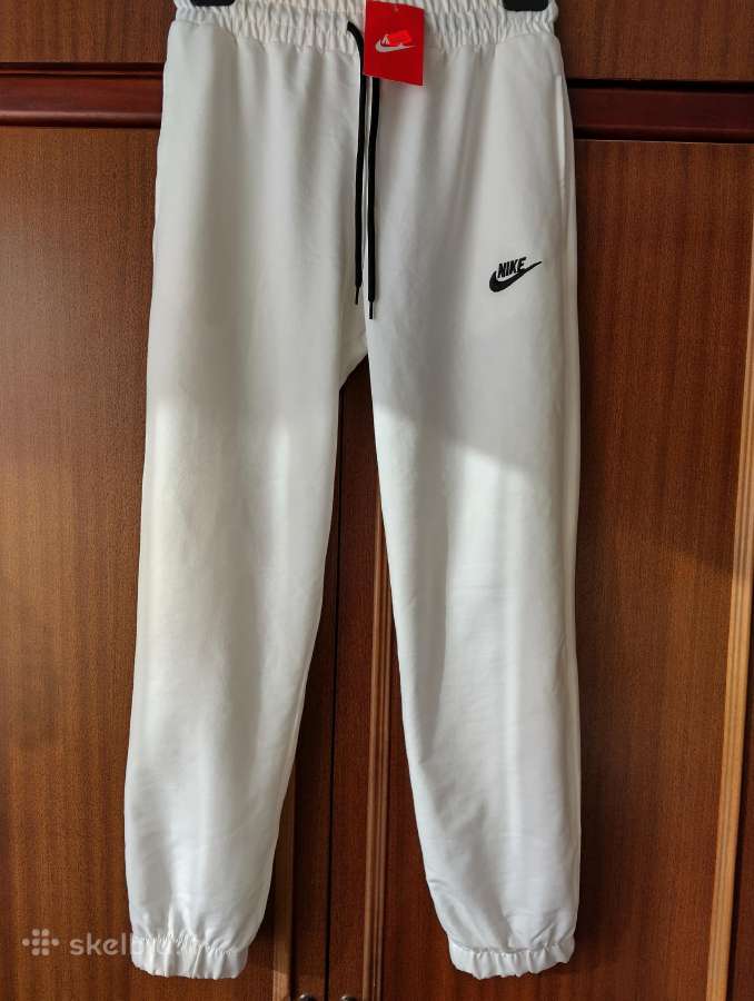 Naujos baltos Nike sportinės kelnės