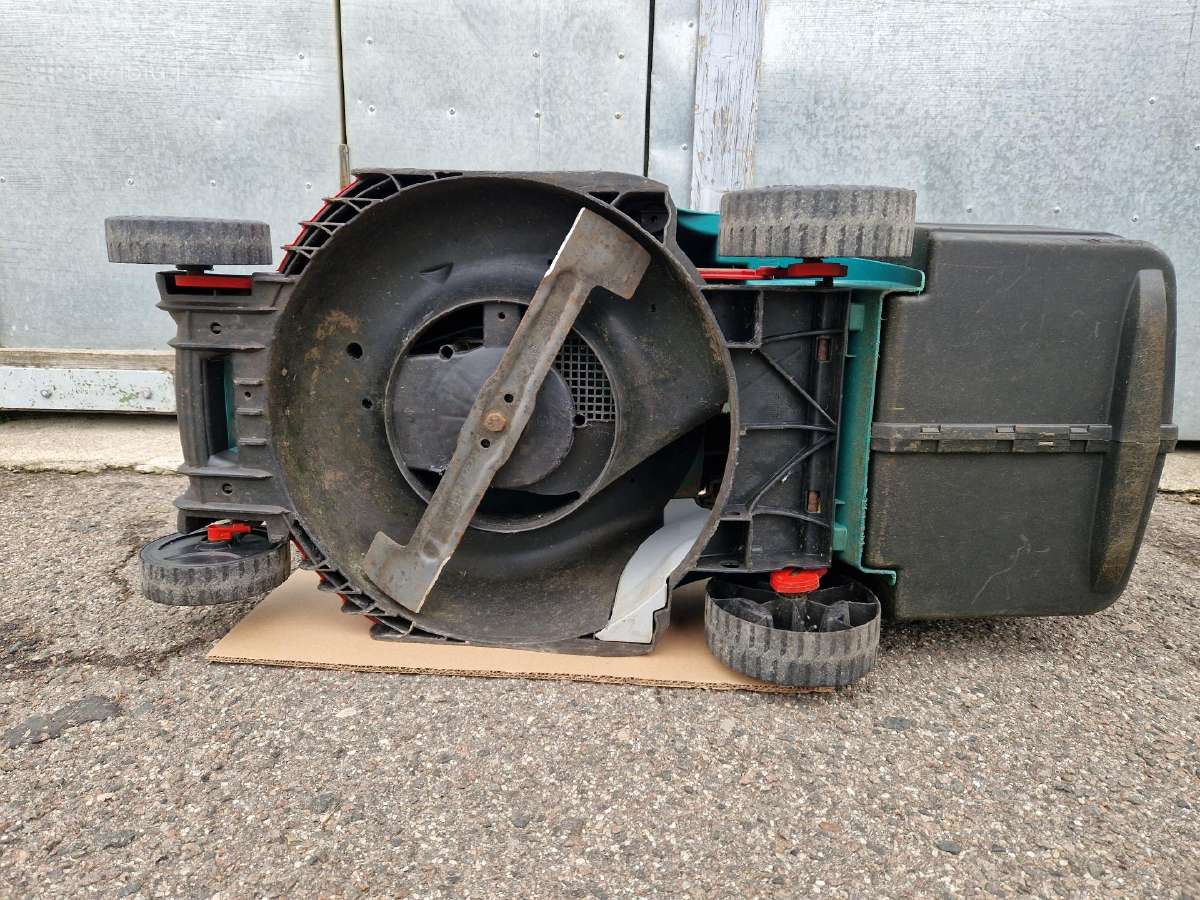 Bosch Rotak 37li ir 43li Akumuliatorinės vejapjov. - nuotraukos Nr. 23