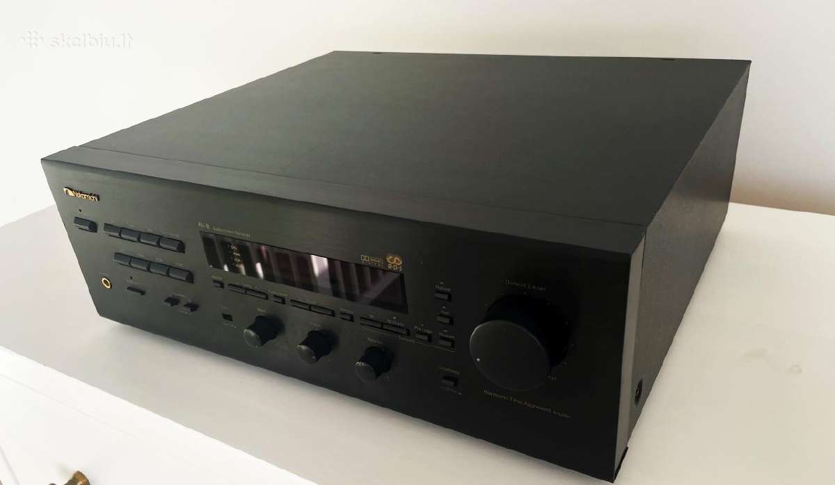 Nakamichi AV-8