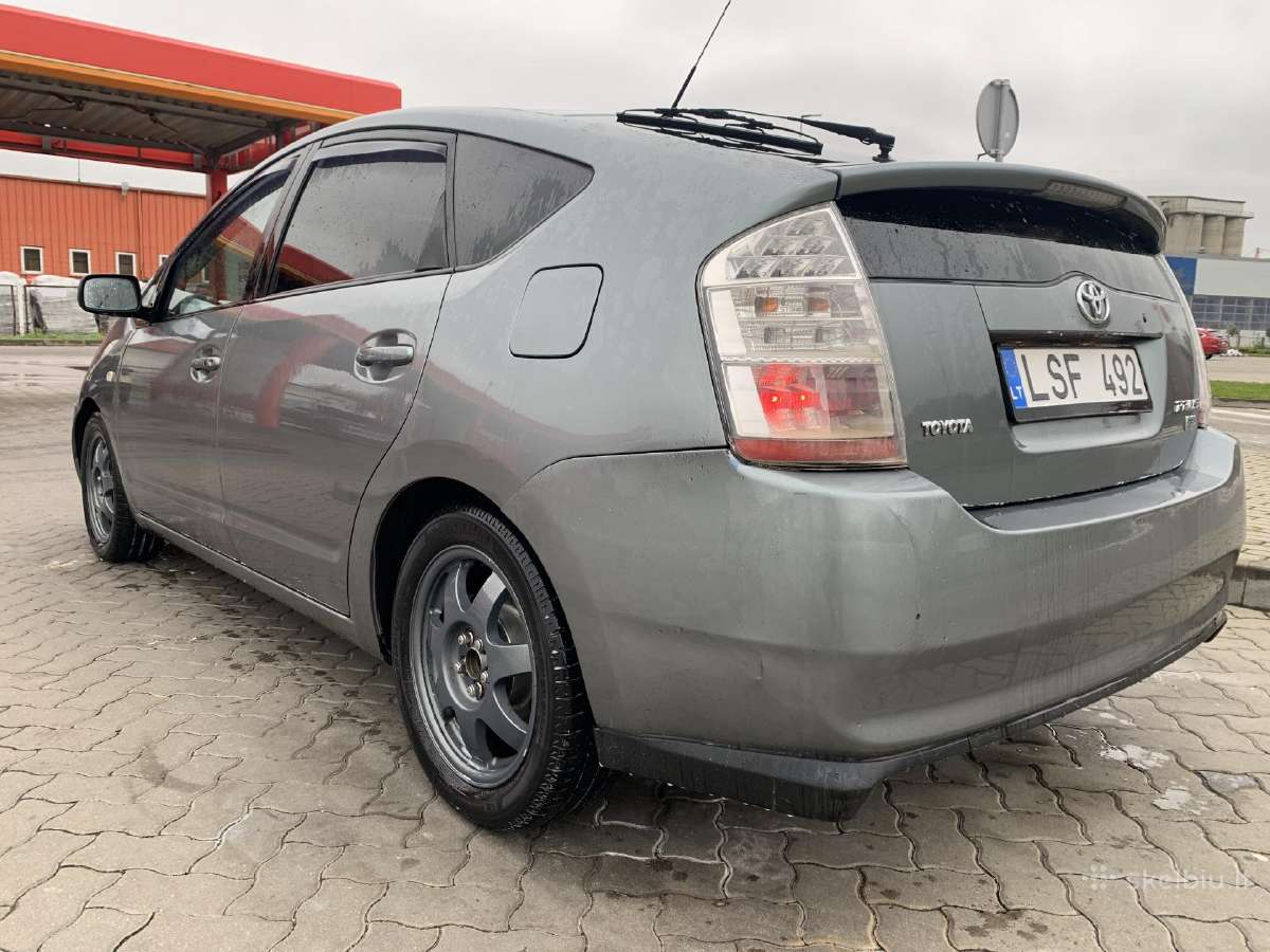 Toyota Prius Auris Kaunas Bolt pavežėjui, delivery - nuotraukos Nr. 28