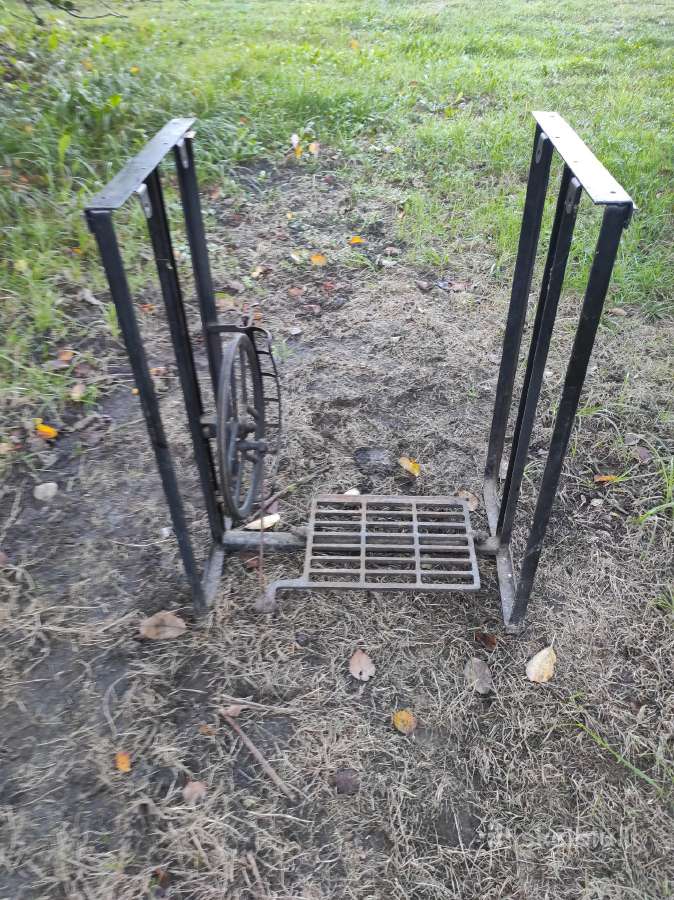 Šašlykinės kojos liaudies meistrams