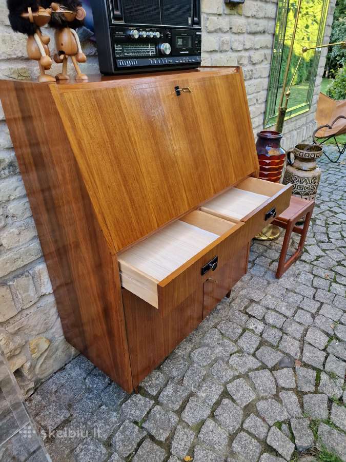 Vintažinė riešutmedžio spintelė -sekreteras - nuotraukos Nr. 10