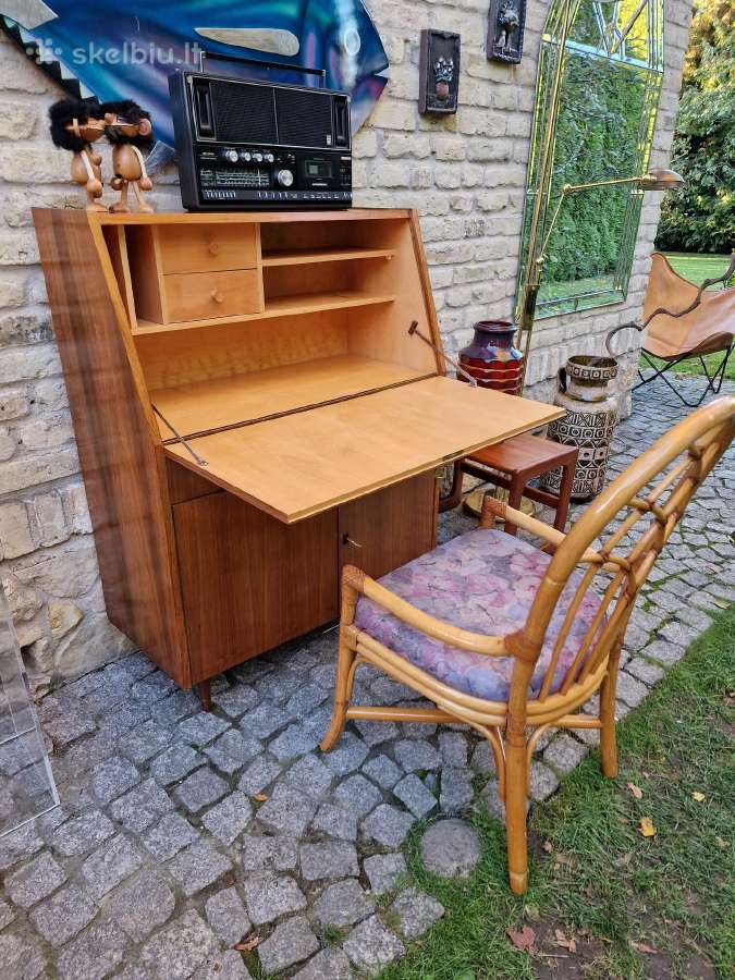 Vintažinė riešutmedžio spintelė -sekreteras - nuotraukos Nr. 31