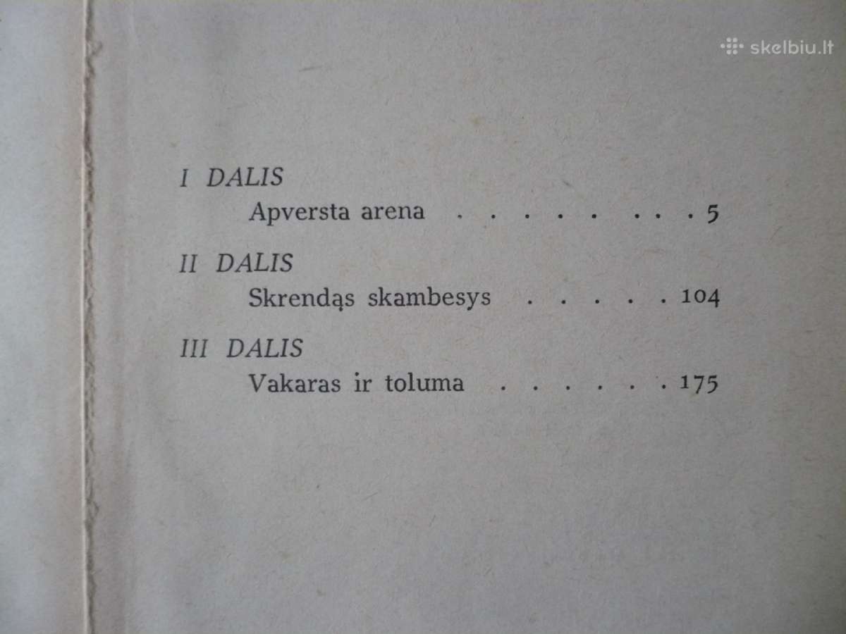 Dž. Faulzas - Juodmedžio bokštas - nuotraukos Nr. 2