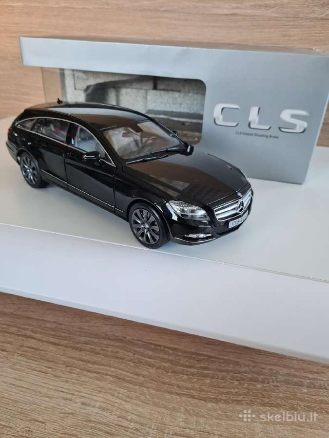 Mercedes cls 1:18