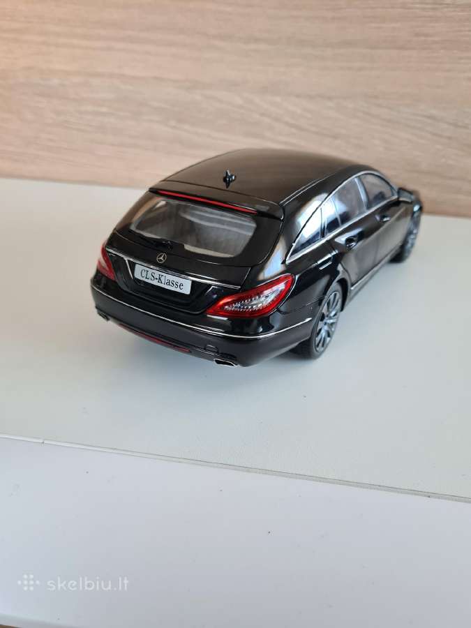 Mercedes cls 1:18 - nuotraukos Nr. 3