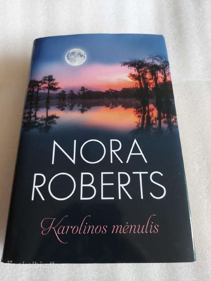 Karolinos mėnulis