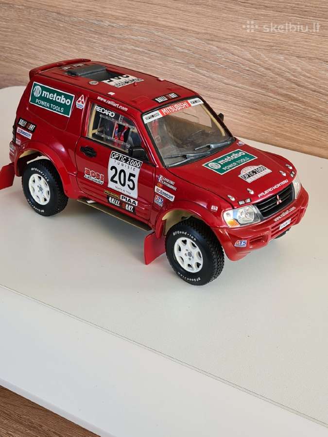 Mitsubischi Pajero 1:18 - nuotraukos Nr. 3