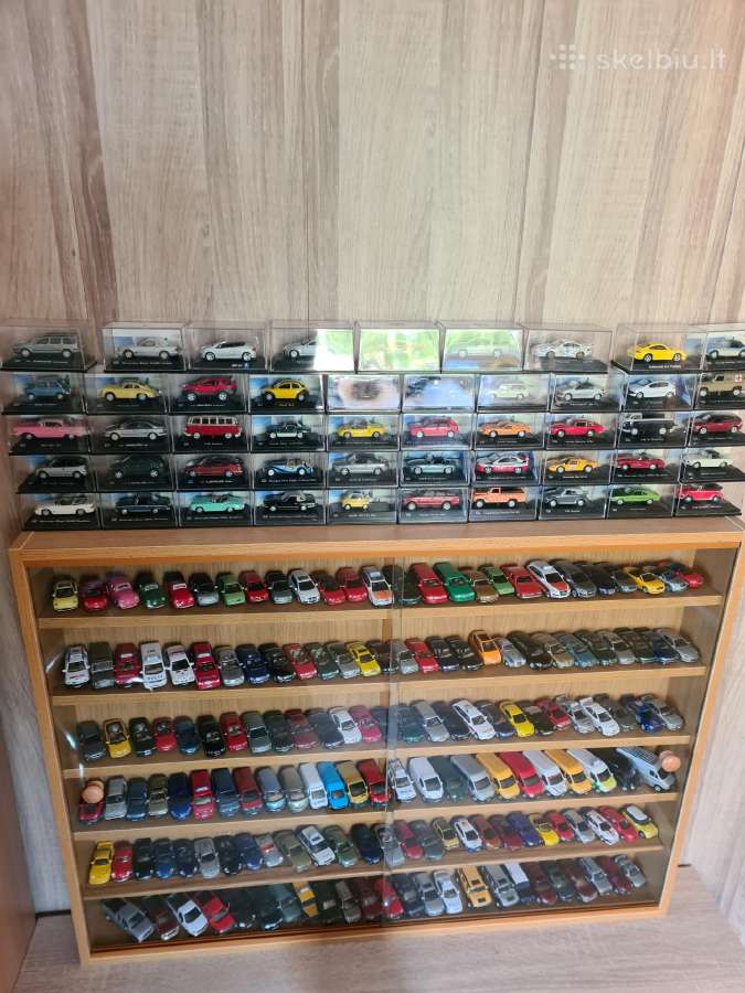 Auto modeliukų kolekcija 1:72