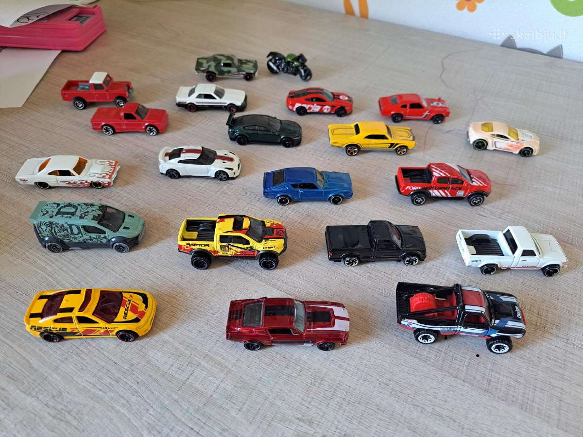 Modeliukai hot wheels