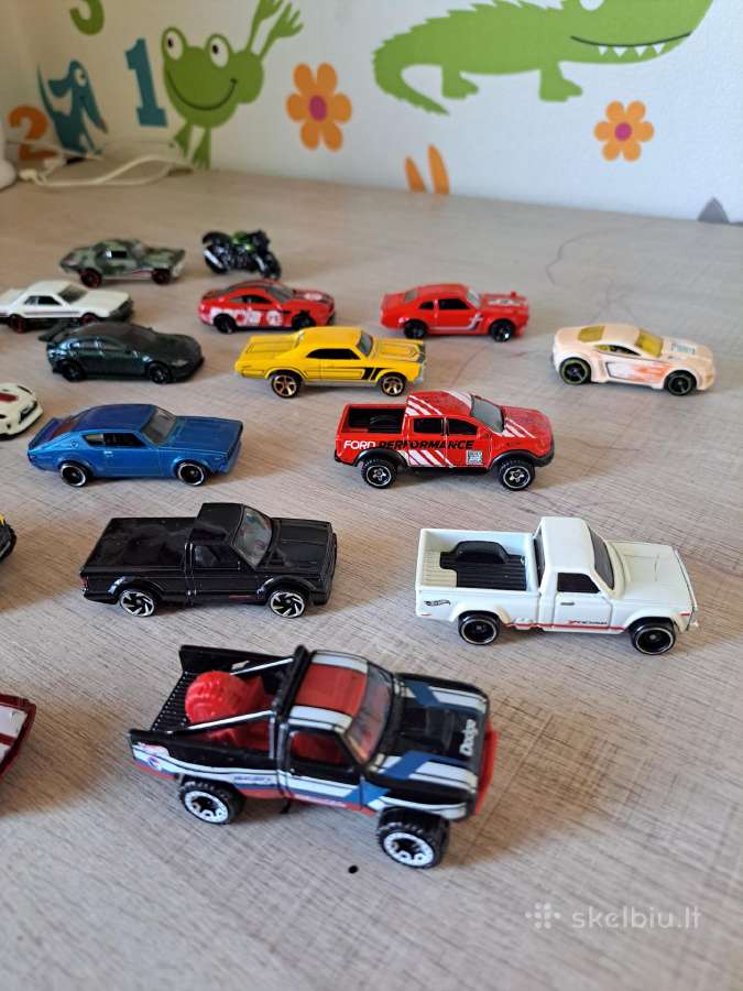 Modeliukai hot wheels - nuotraukos Nr. 2