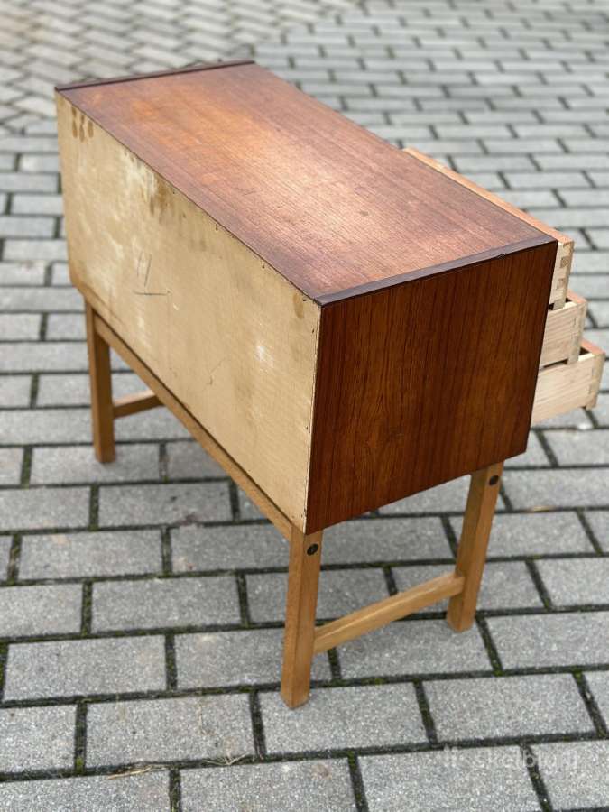 Scandinavu Mid-century spintele - nuotraukos Nr. 4