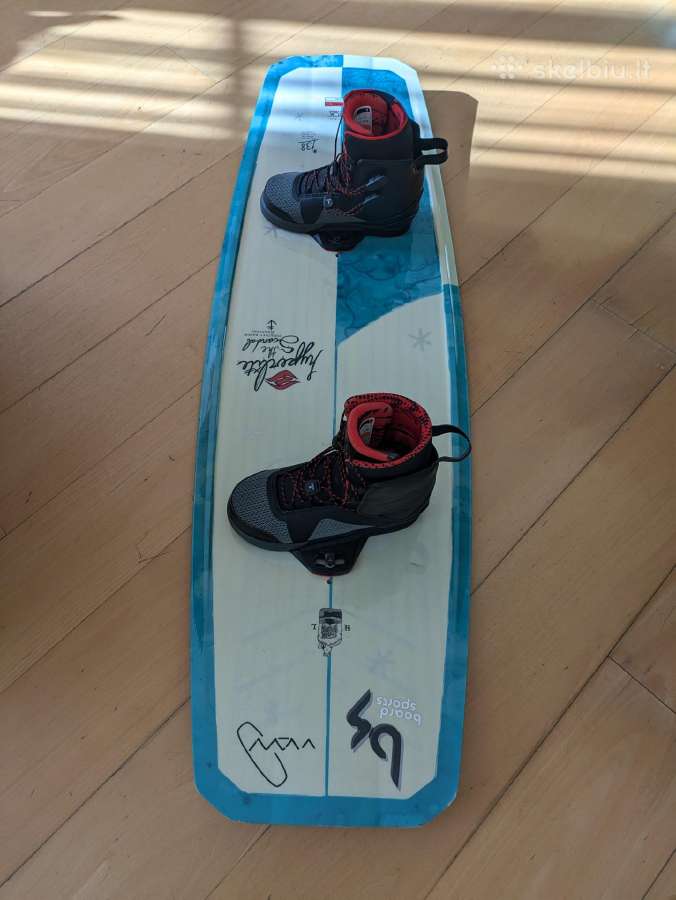 Parduodu naudota wakeboard 138cm + salmas
