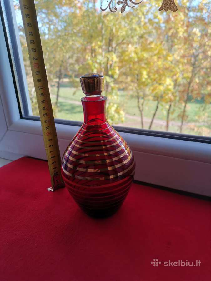 Vintažinis, raudono stiklo grafinas - nuotraukos Nr. 4