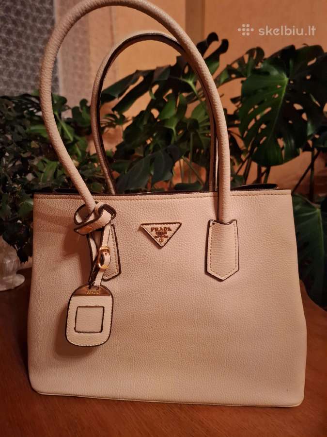 Prada rankinukas - nuotraukos Nr. 2