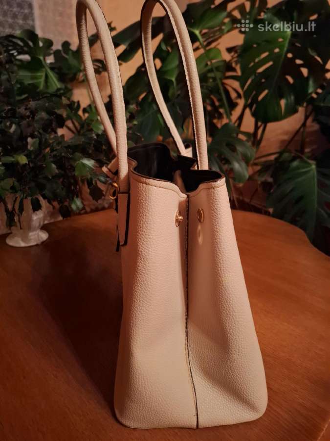 Prada rankinukas - nuotraukos Nr. 5