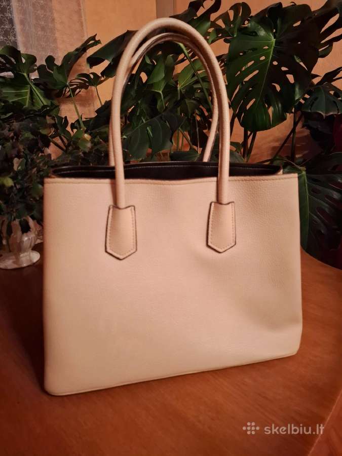 Prada rankinukas - nuotraukos Nr. 6