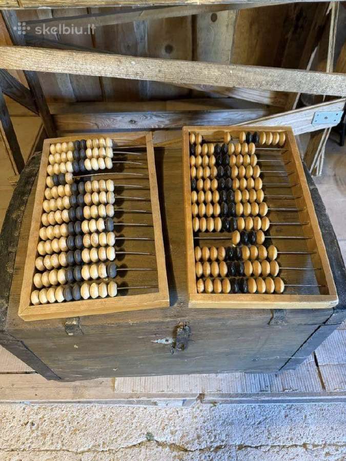 Senoviniai mediniai skaičiuotuvai