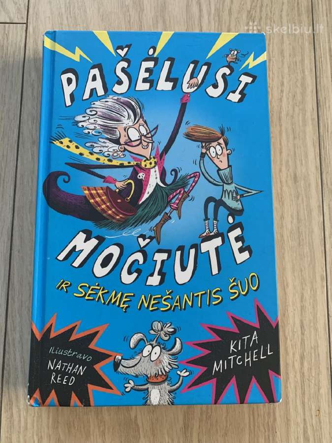 Pašėlusi Močiutė ir Sėkmę nešantis šuo