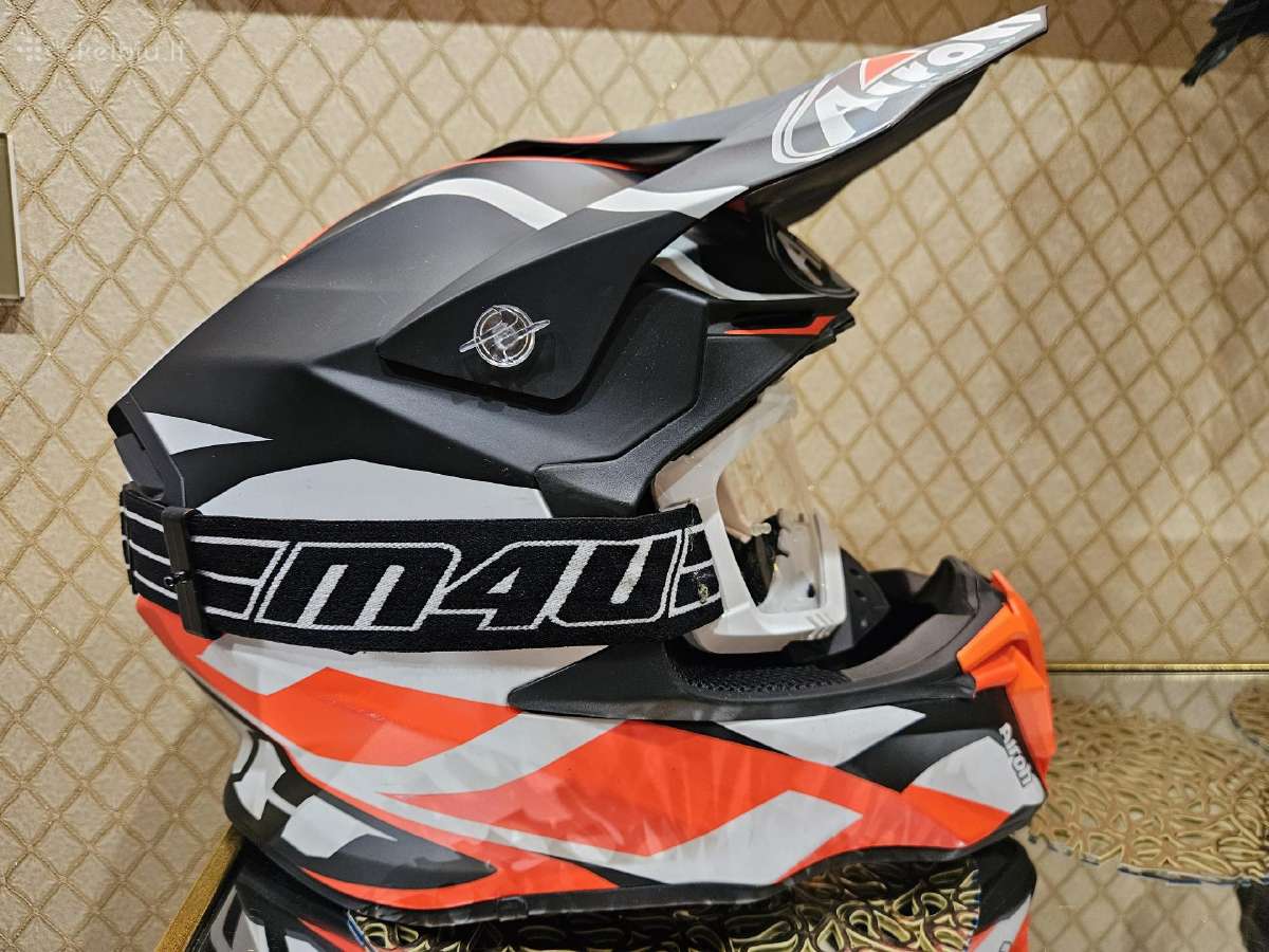 Dėvėti ir nauji motokroso šalmai ir akiniai - nuotraukos Nr. 3