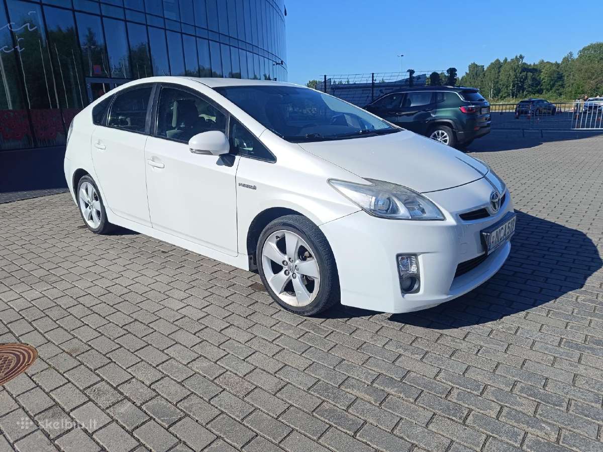 Bolt Toyota prius nuoma 110/sav