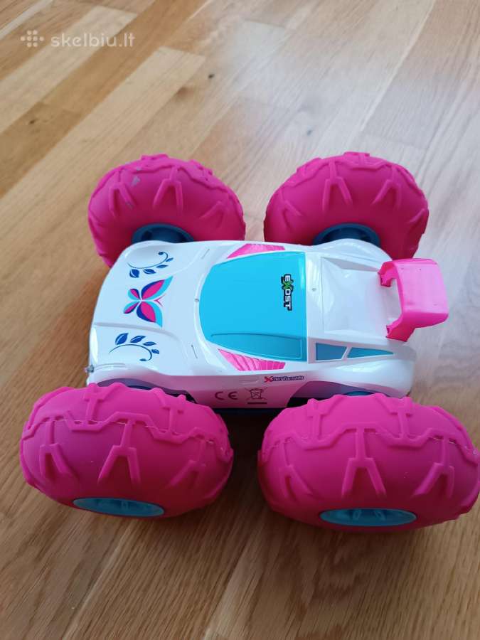 Nuotoliniu būdu valdomas automobilis "Exost"